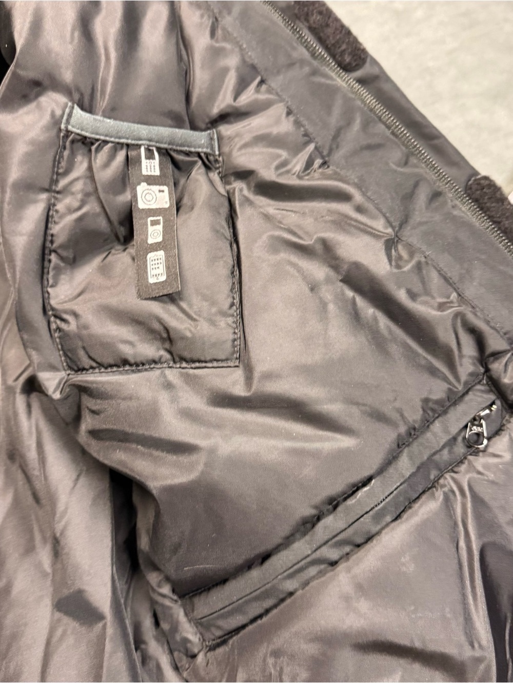 Nike Black Jacket with Tan Faux Fur Hood Trim - removable hood & fur - Picture 6 of 13